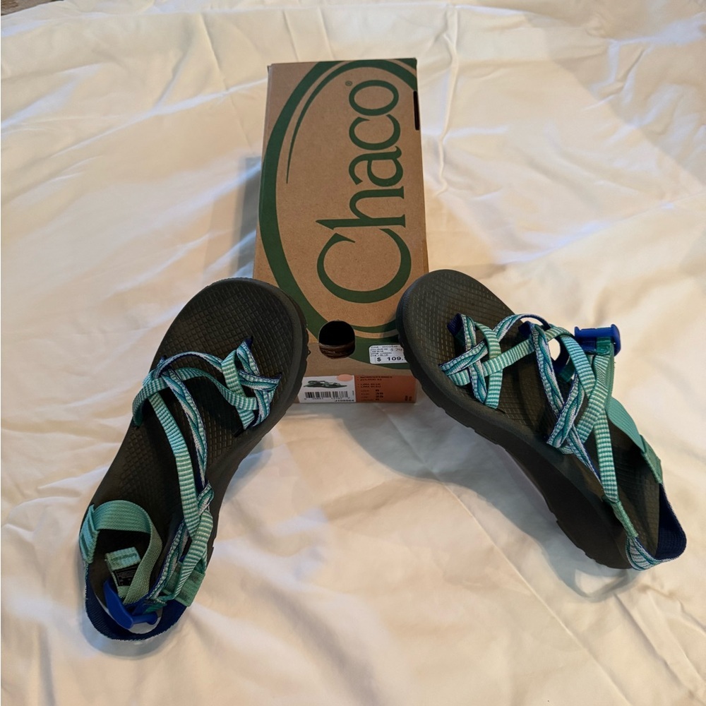 Chaco Z/Cloud X2 Blue Multi Strap Athletic Sandals Size 8